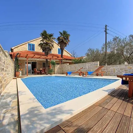 Antisin In Ugljan 34351 Holiday home Poljana (Ugljan)